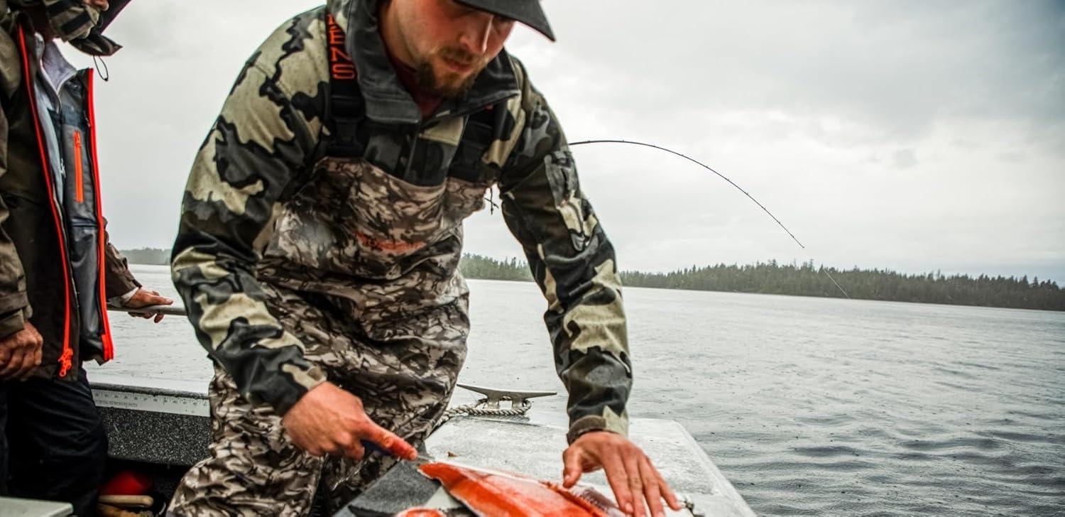 imageOUTDOOR EDGE Fish ampamp Bone Folding Fillet Knife with 50quot 440A Stainless Steel Blade for Fish and Processing Big Game Pocket ClipGreenBlack